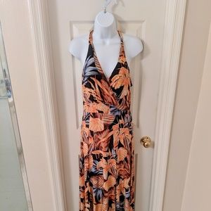 Jennifer Lopez - Low Cut Maxi Dress - Small